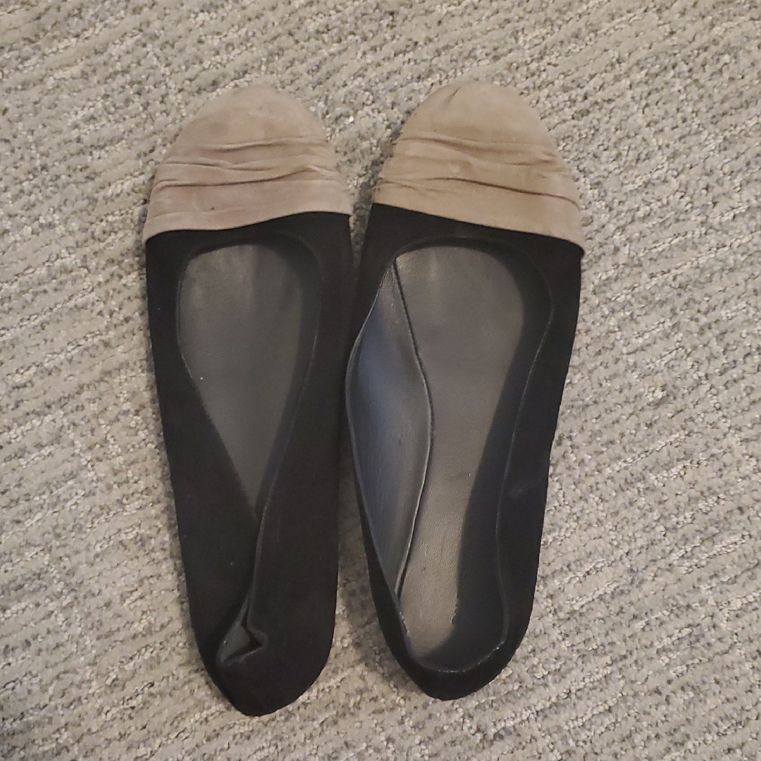 Balenciaga Chic Black And Tan Flats
